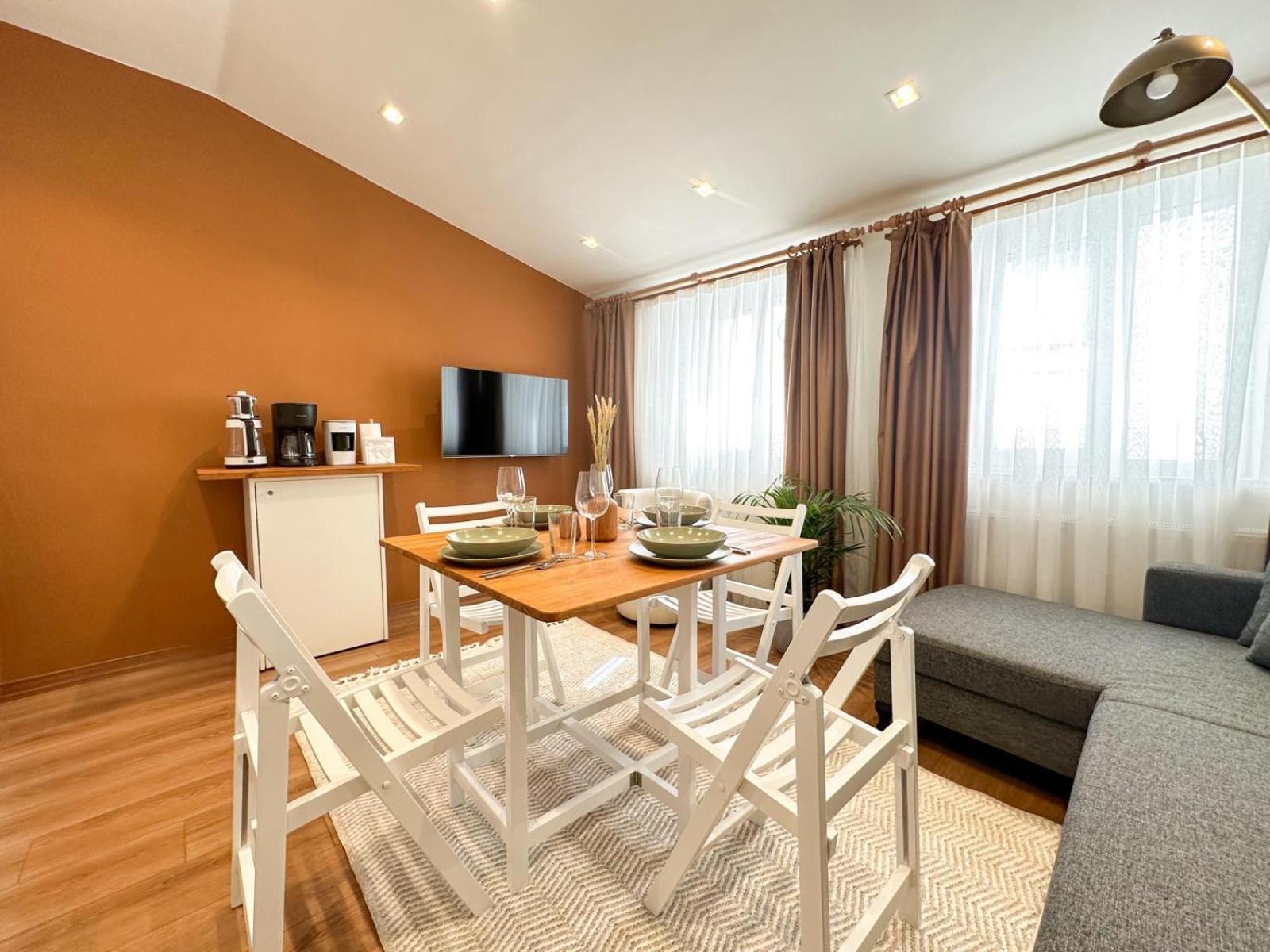 Sahin Pera Suit3 Location 2 Bedroom 3 Ac Great